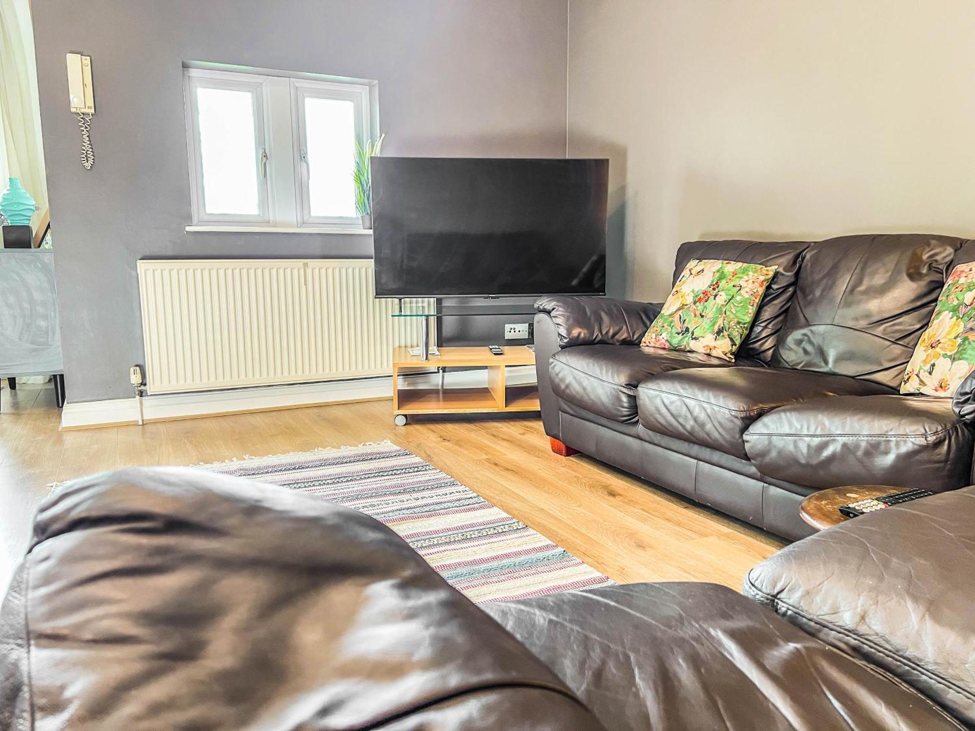 2 Bed - 2 Bath - Duplex Apartment Next To Lbu-Headingley Centre-Ycc Arena-Families-Relocators Meanwood Extérieur photo